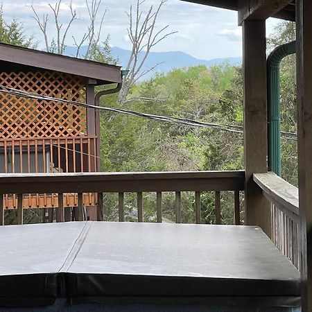 Peace By The Lake Sevierville Εξωτερικό φωτογραφία